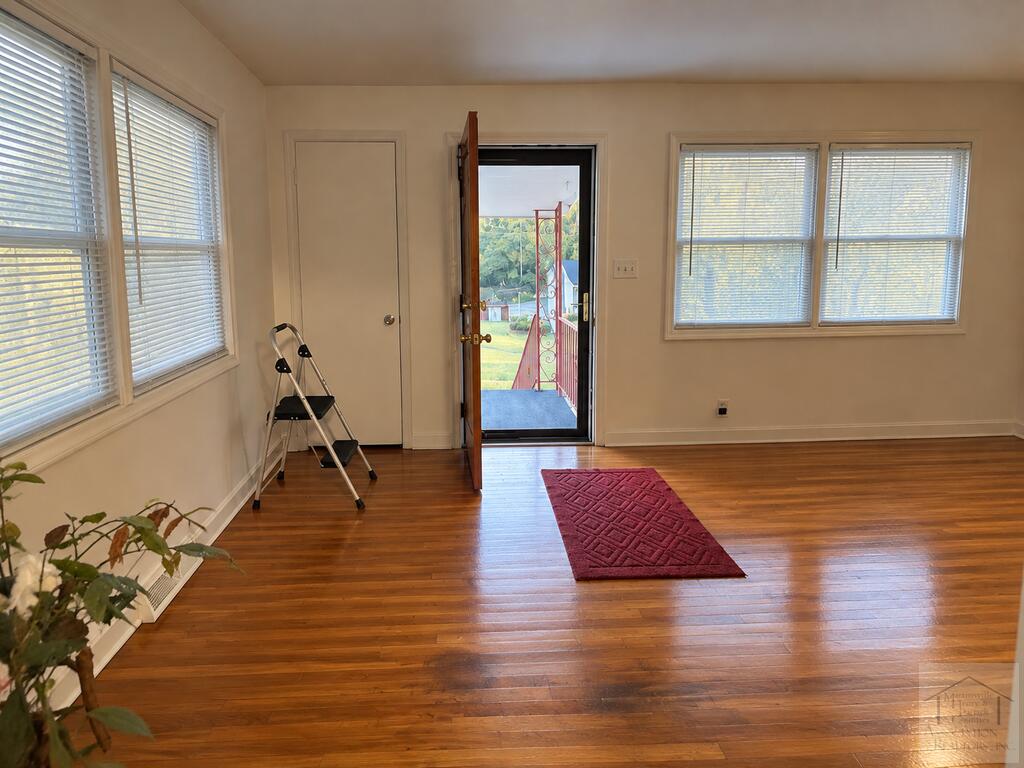 209 Grey Leaf Circle