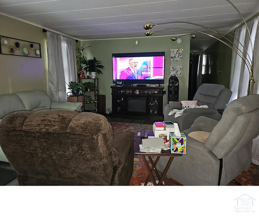 80 Southland Dr