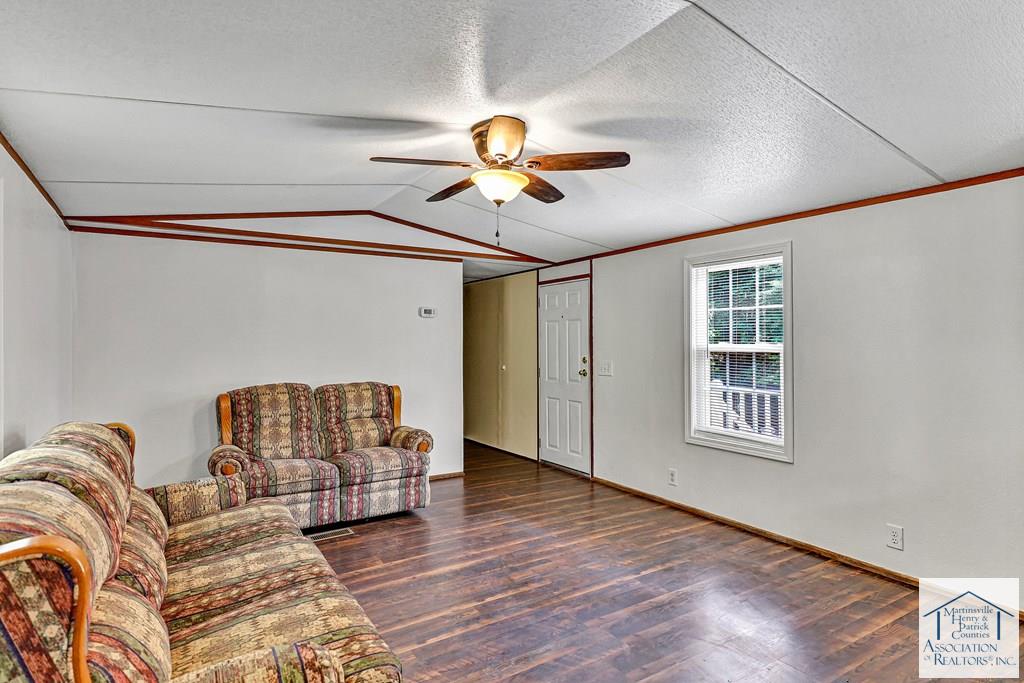 135 Mill House Rd