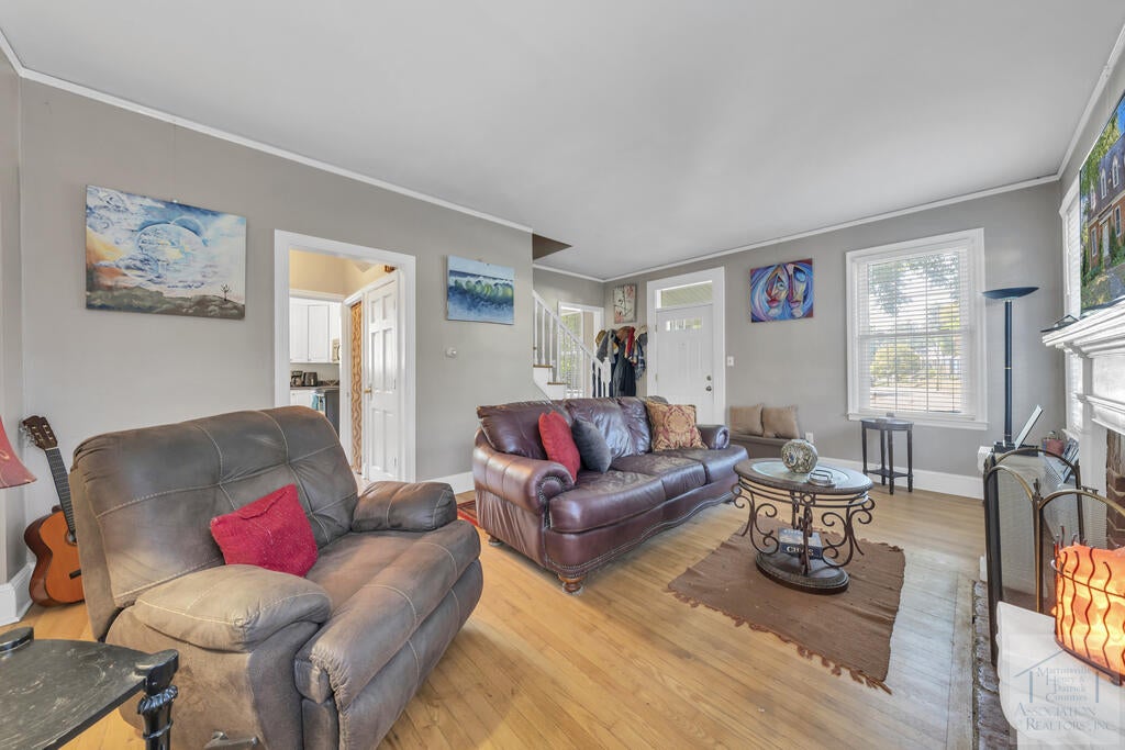 813 Spruce Street