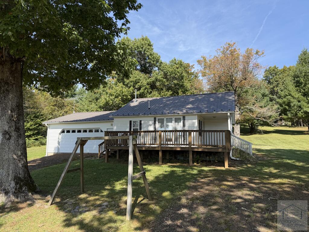 1405 Luke Helms Rd