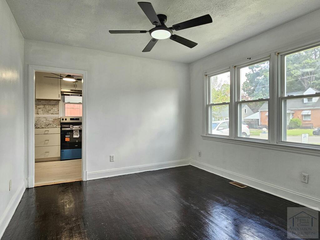 818 Keel Street