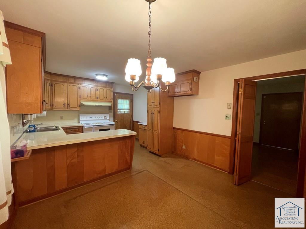 35 White Pine Rd