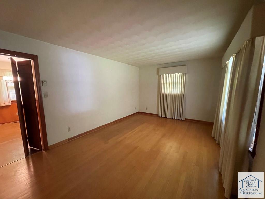 35 White Pine Rd