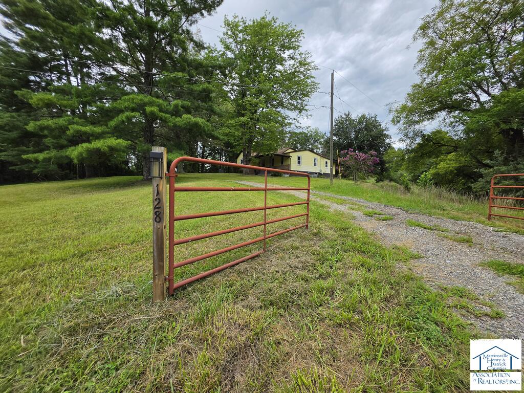 128 Oak Haven Rd