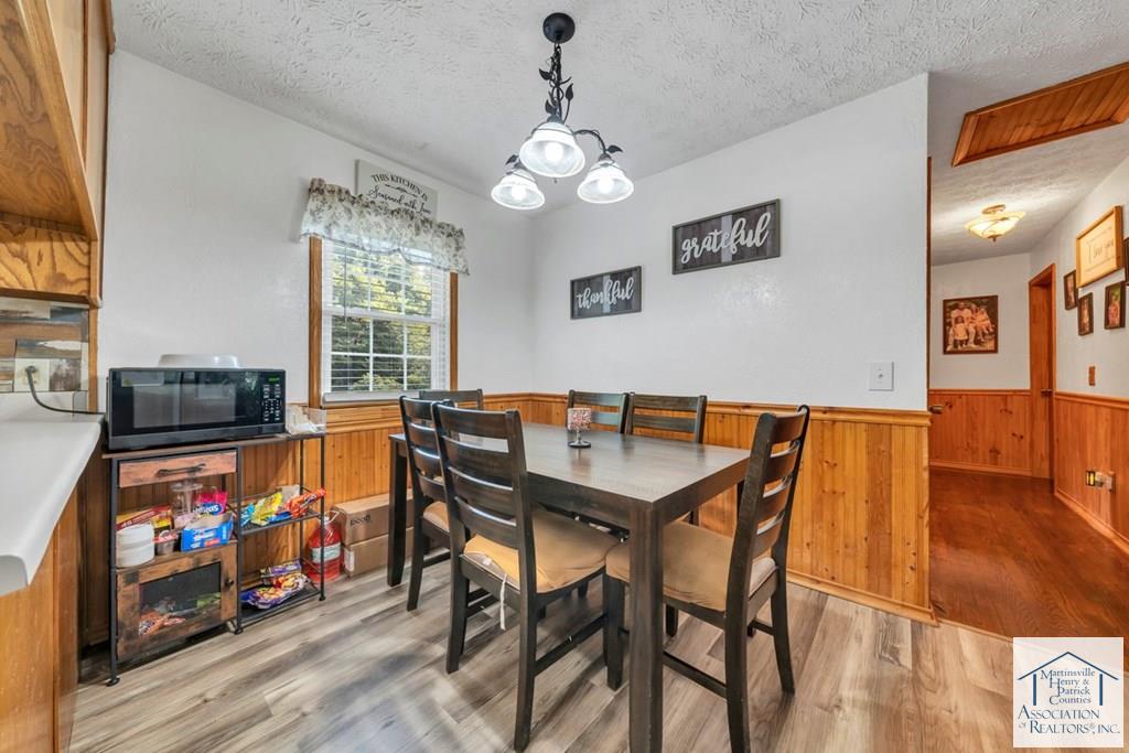 809 Longview Dr