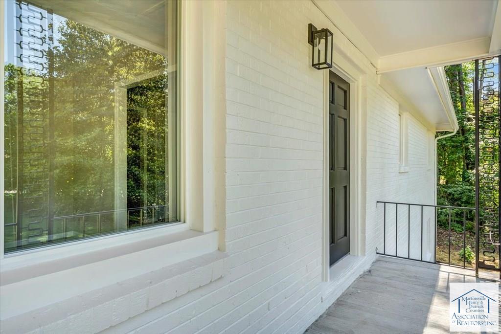 266 Chatmoss Court Ext