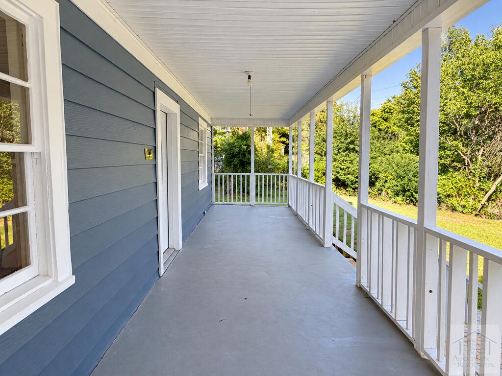 1117 Chatham Heights Rd