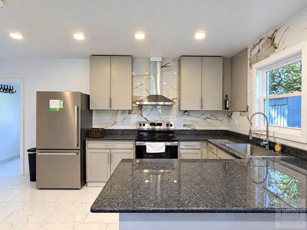 1117 Chatham Heights Rd