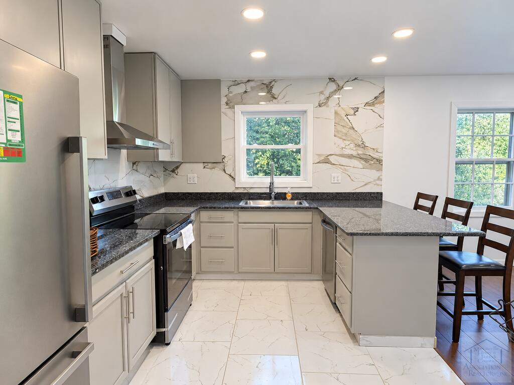 1117 Chatham Heights Rd