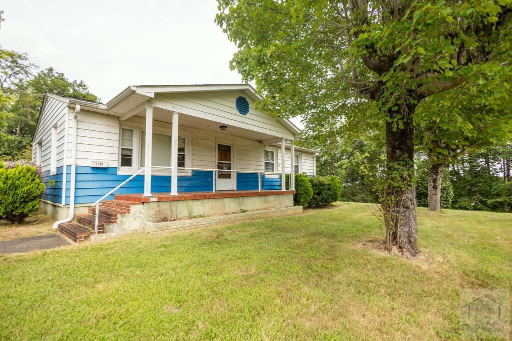 3389 Soapstone Rd