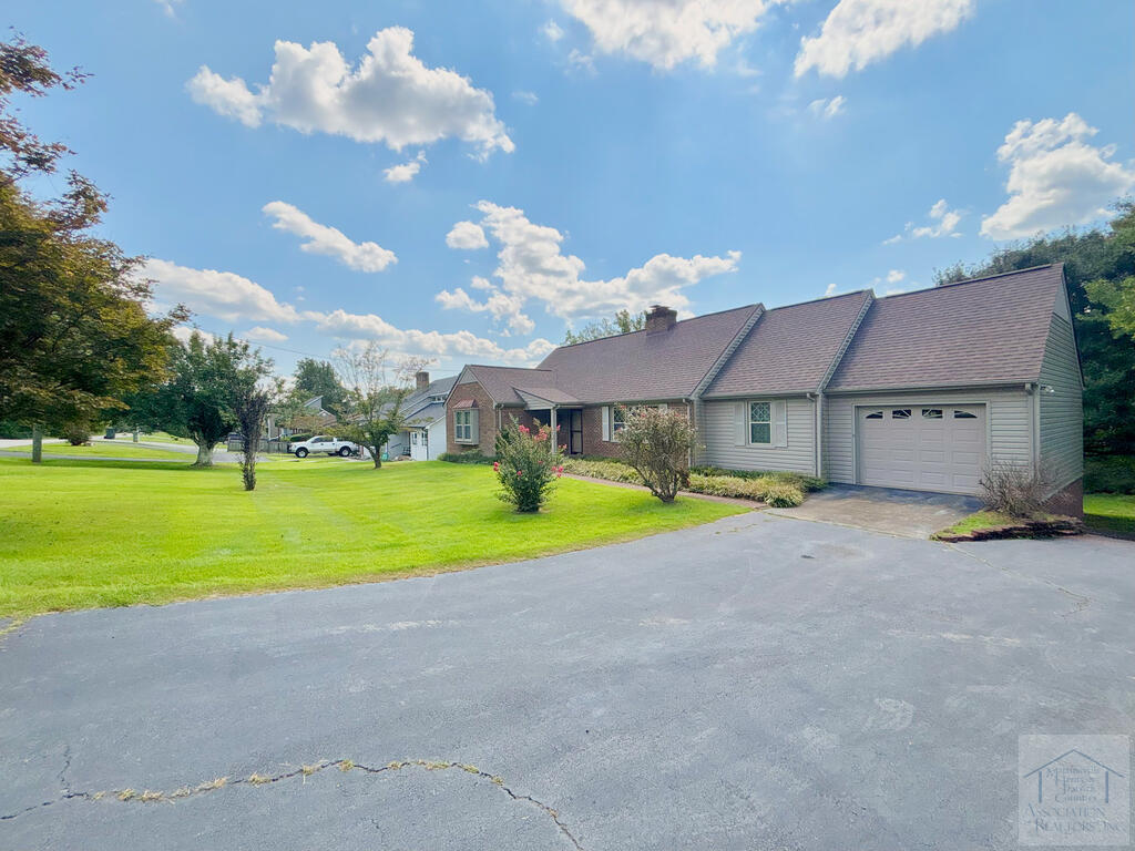 367 Westover Dr