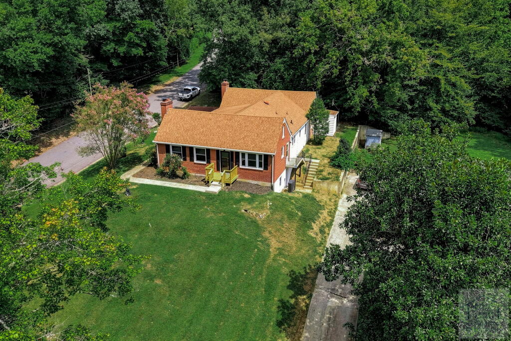 1001 Indian Trail