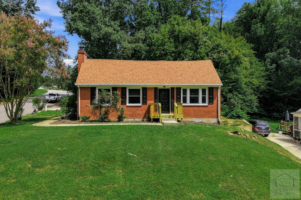 1001 Indian Trail