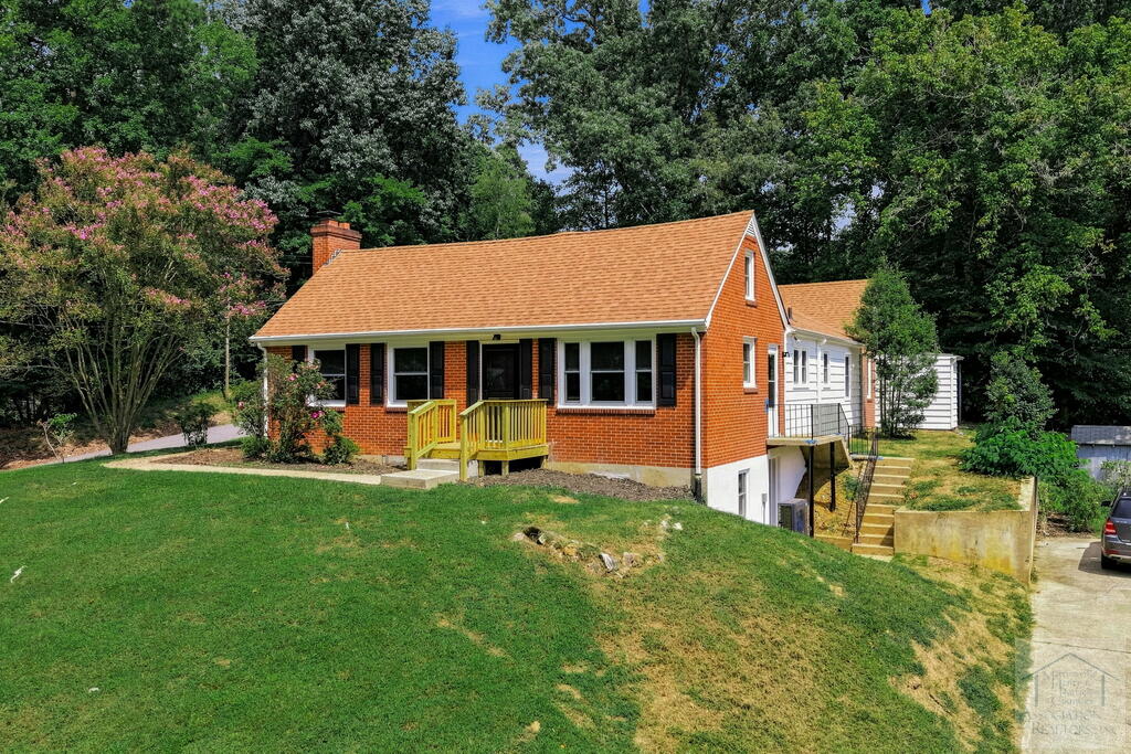 1001 Indian Trail