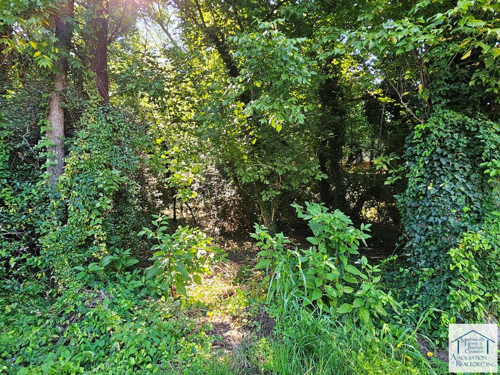 109-LOT S Barton Street