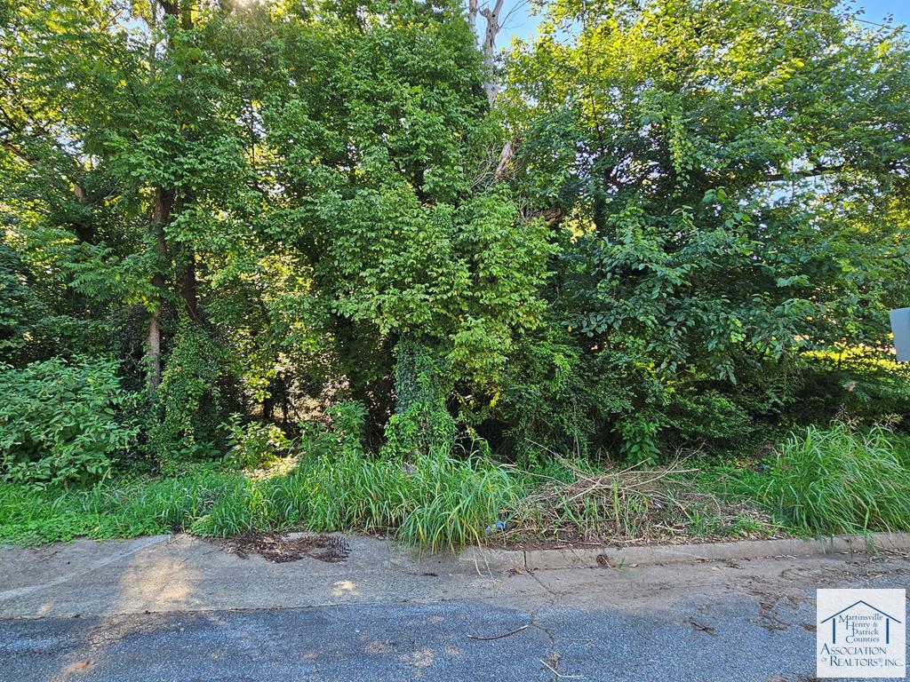 109-LOT S Barton Street