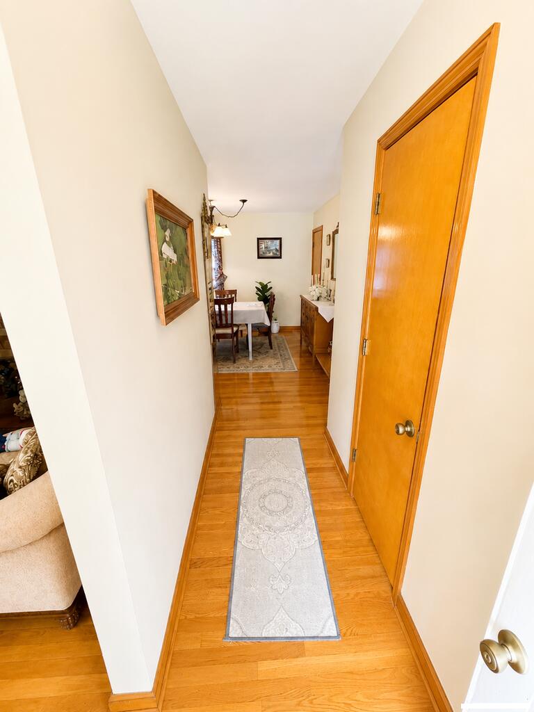 1409 Soapstone Rd