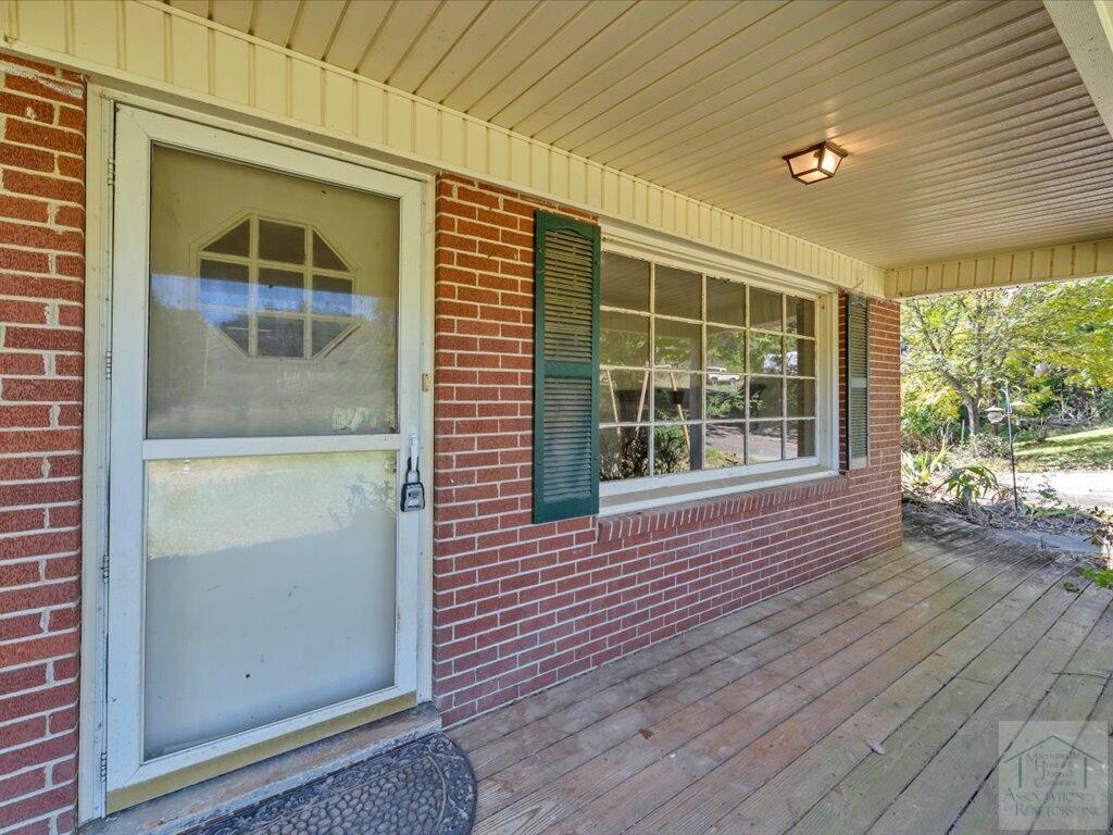 204 Millstone Rd