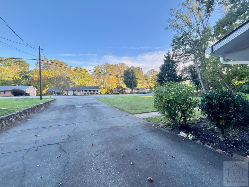 808 Corn Tassel Trail