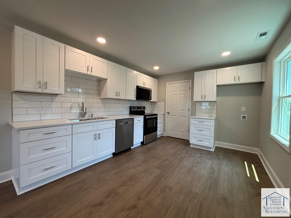 127 Calico Avenue