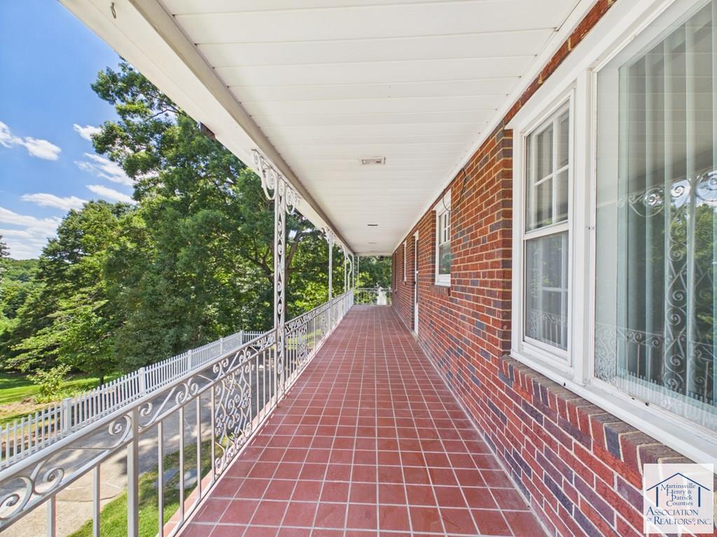 1320 Chatham Heights Rd