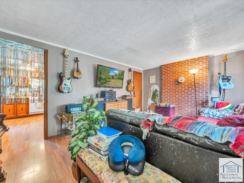 4072 The Great Rd