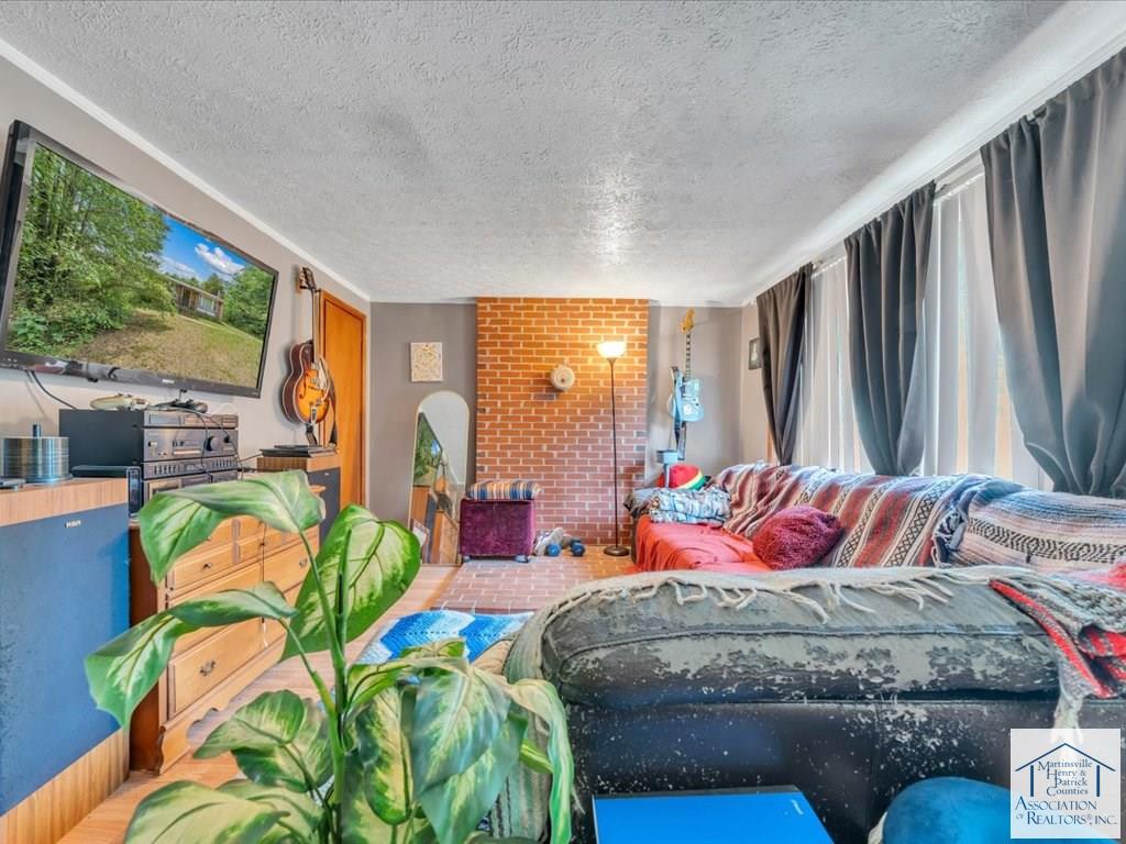 4072 The Great Rd