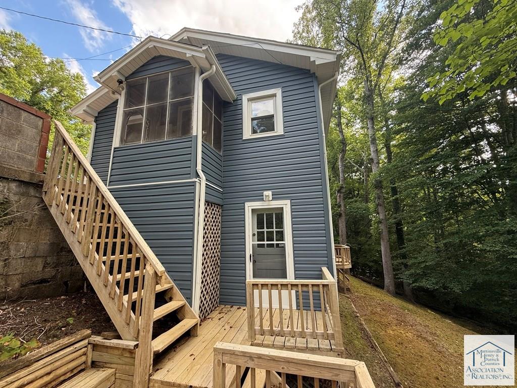 407 Ridgewood Rd