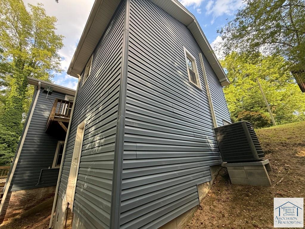 407 Ridgewood Rd
