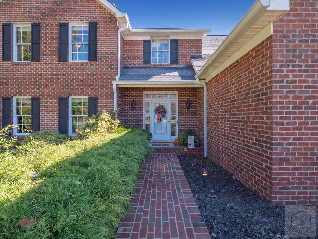 211 Turner Ashby Rd