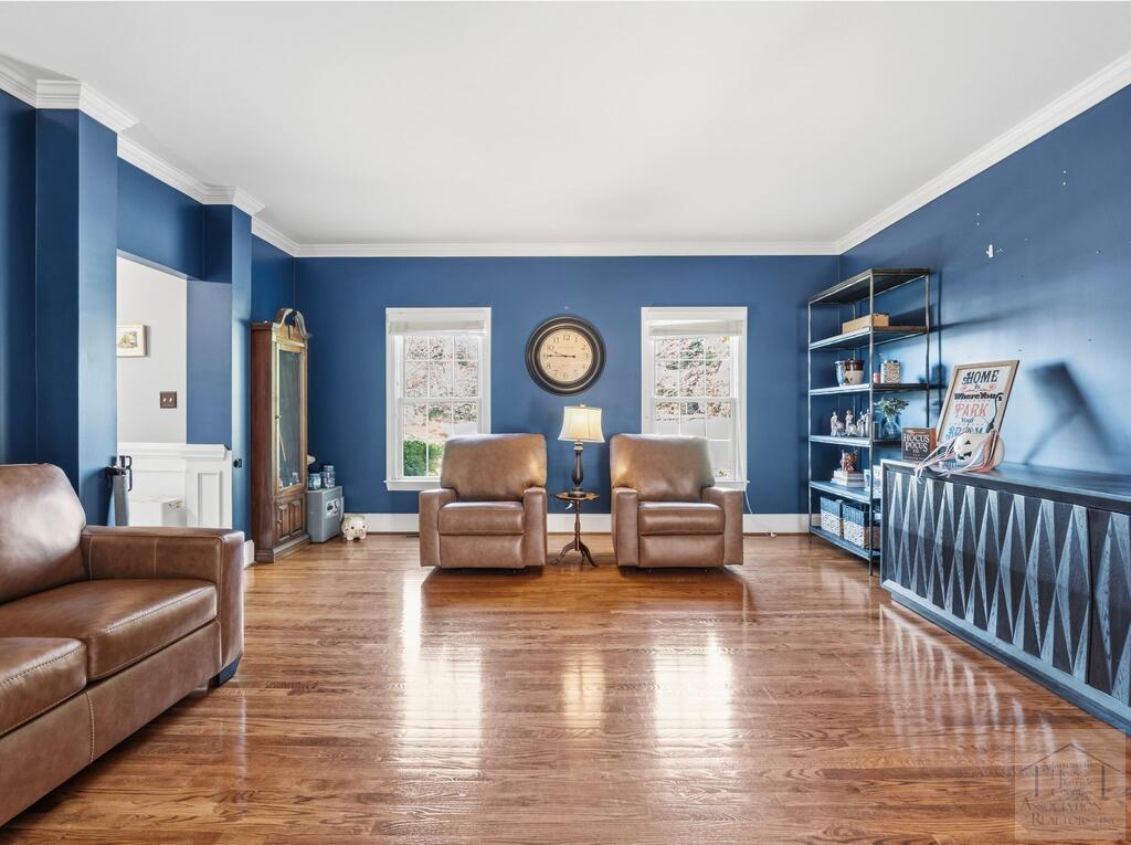 211 Turner Ashby Rd