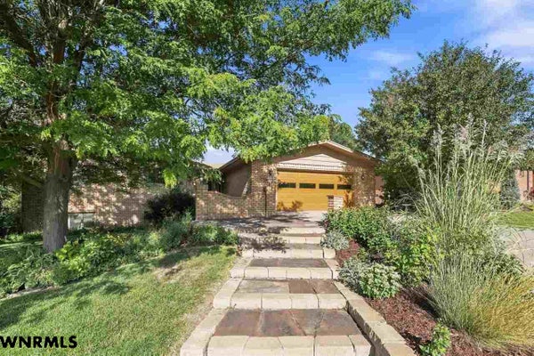 3302 16TH AVE, SCOTTSBLUFF, NE 69361 - Image 2bcab1b8d1f71ee64f75c94a2b1a2c7e/3883575893