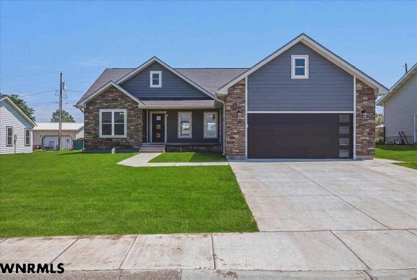 711 EVERGREEN ST, KIMBALL, NE 69145 - Image 2dbe4c5bf1be93d4c5cfd0aa023a14e9/3320340315