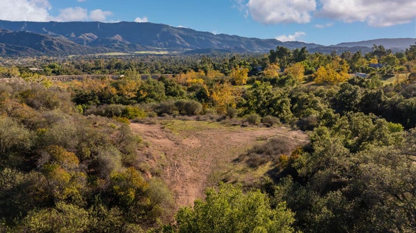 380 VALLEY VIEW RD, OJAI, CA 93023 - Image 07d850257c21d35e9cf809116a4d4881/495961955