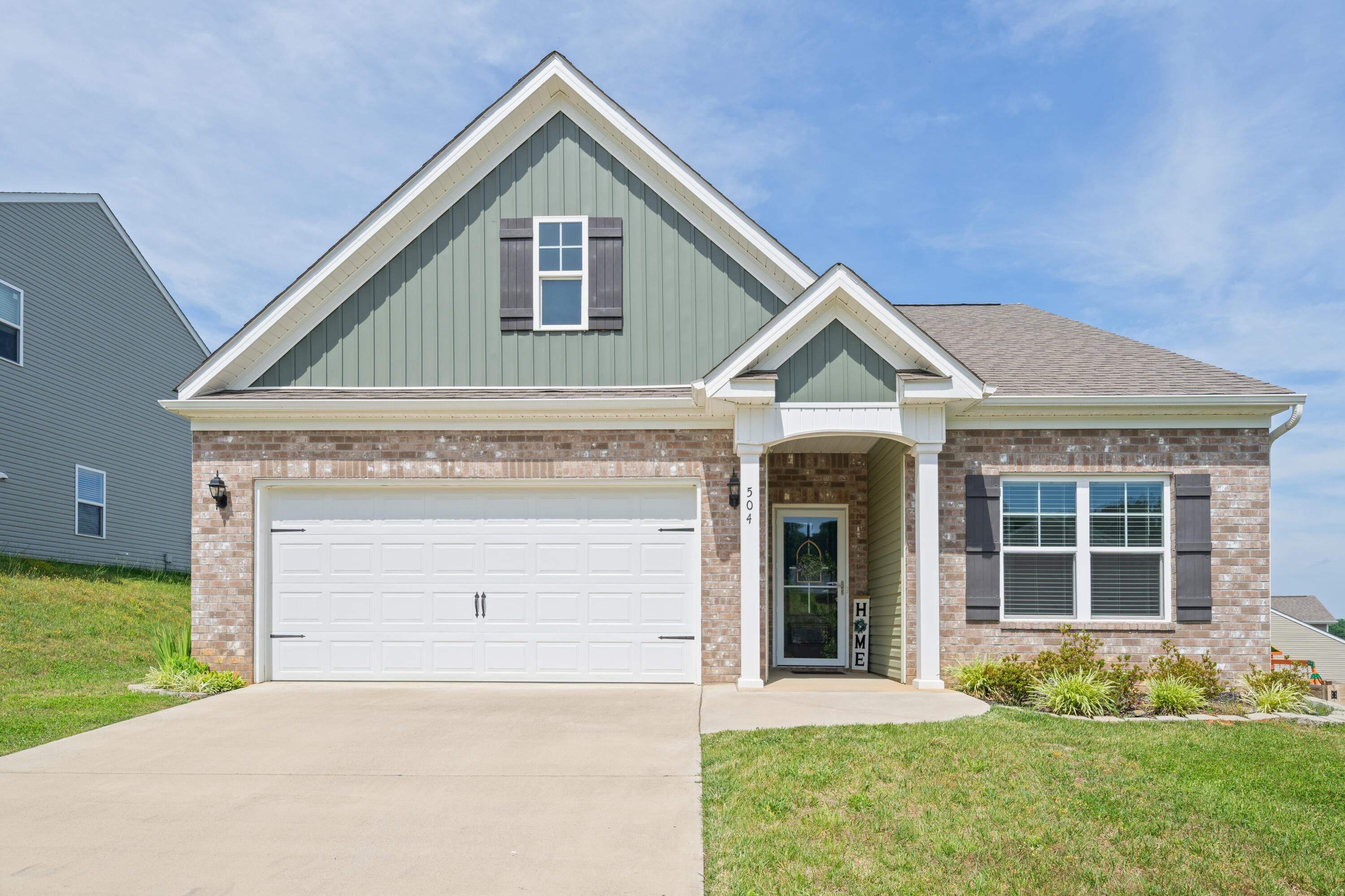 Photo 1 of 39 — 504 Cliff Street, Morristown, TN 37814