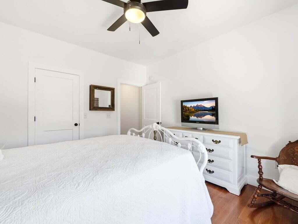 Rogersville, Tennessee, 37857, United States, 3 Bedrooms Bedrooms, ,3 BathroomsBathrooms,Residential,Active,2041819