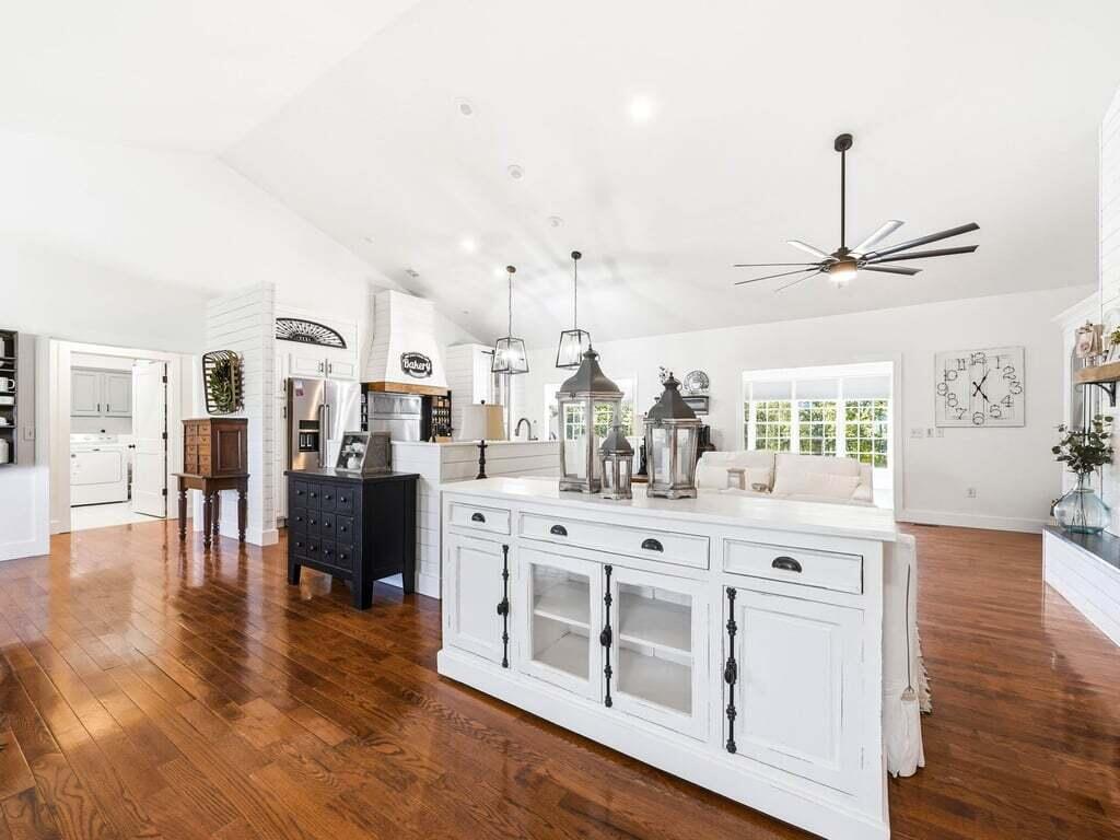 Rogersville, Tennessee, 37857, United States, 3 Bedrooms Bedrooms, ,3 BathroomsBathrooms,Residential,Active,2041819
