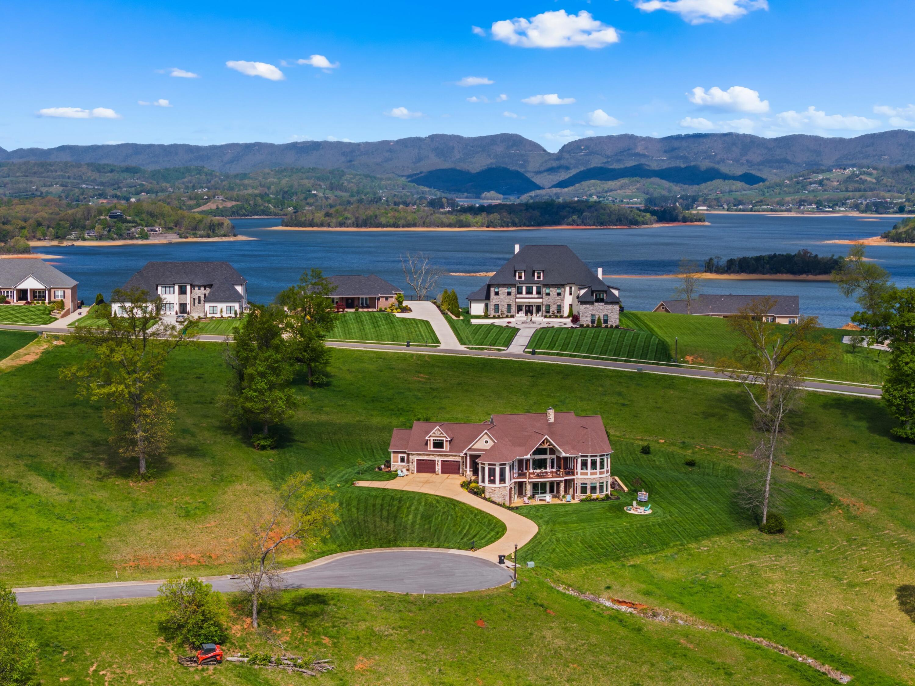 Morristown, Tennessee, 37814, United States, 4 Bedrooms Bedrooms, ,4 BathroomsBathrooms,Residential,Active,2031764