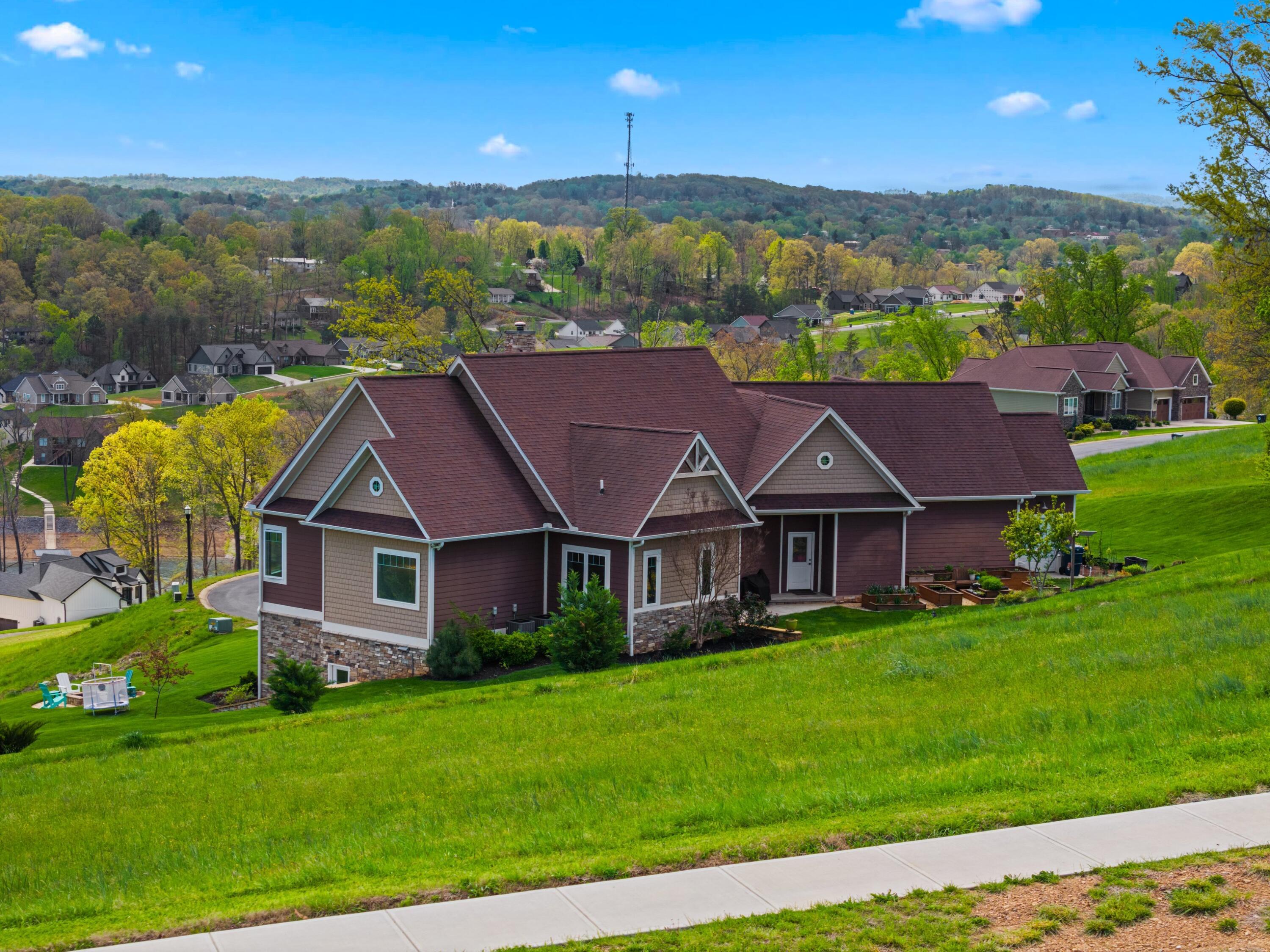Morristown, Tennessee, 37814, United States, 4 Bedrooms Bedrooms, ,4 BathroomsBathrooms,Residential,Active,2031764