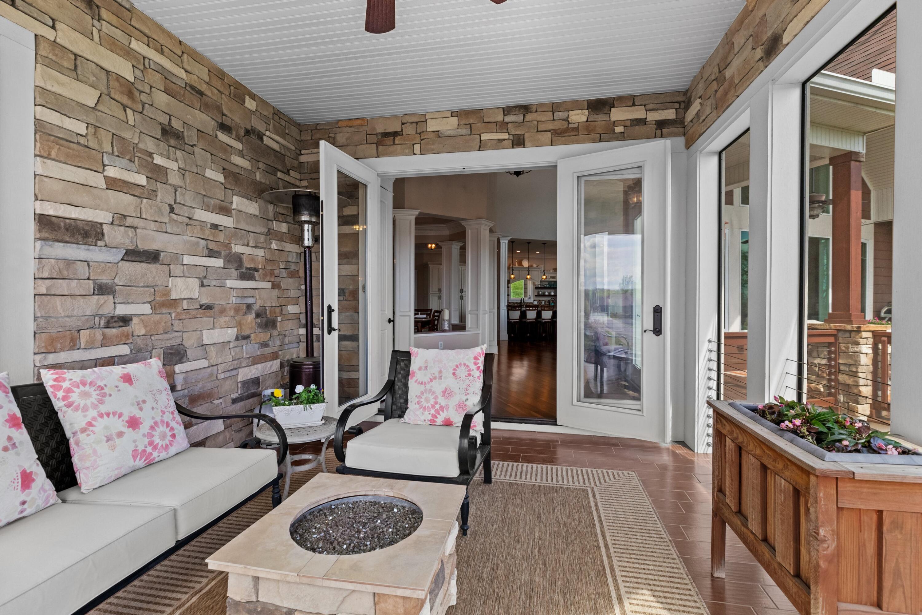 Morristown, Tennessee, 37814, United States, 4 Bedrooms Bedrooms, ,4 BathroomsBathrooms,Residential,Active,2031764