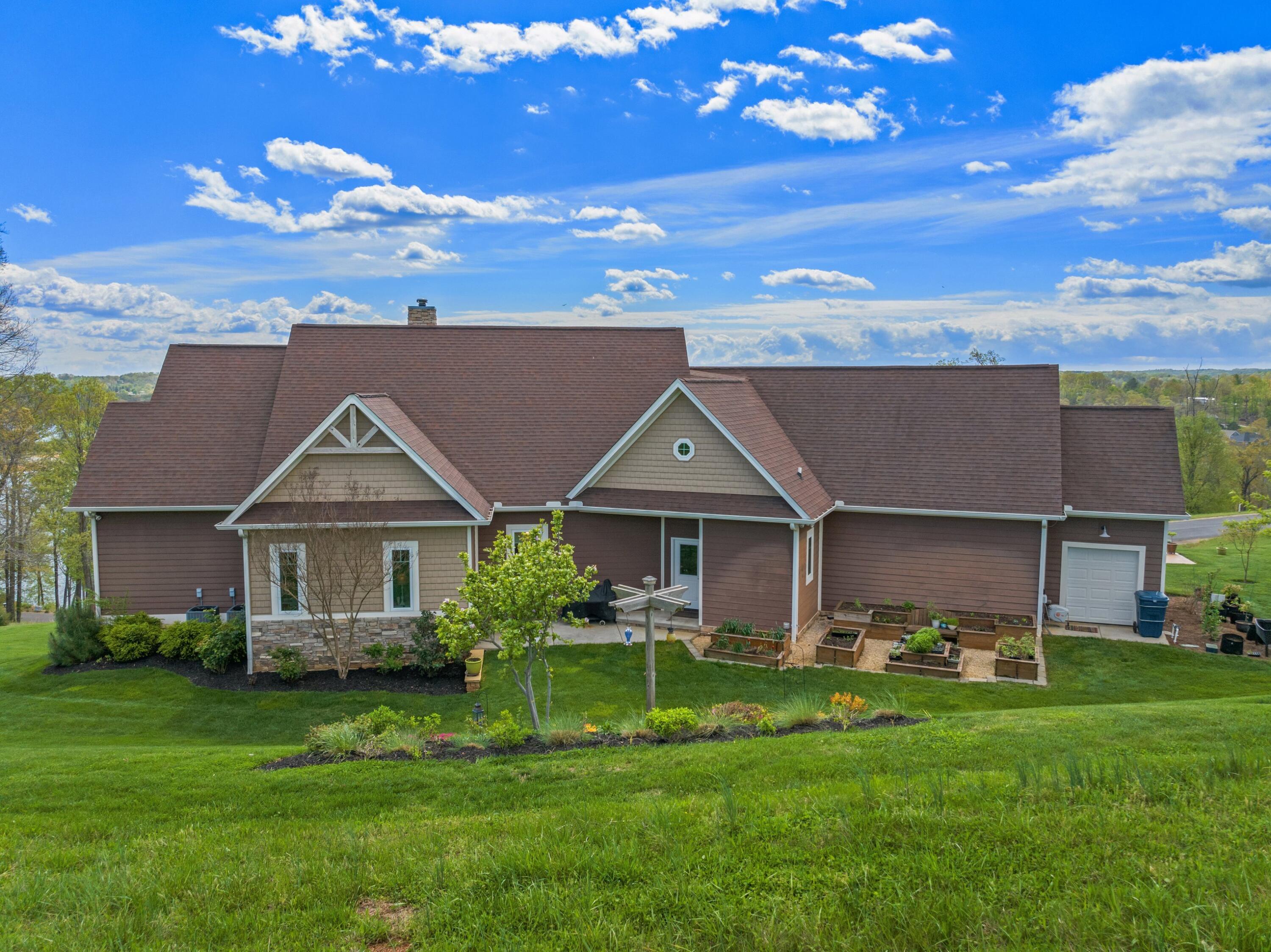 Morristown, Tennessee, 37814, United States, 4 Bedrooms Bedrooms, ,4 BathroomsBathrooms,Residential,Active,2031764
