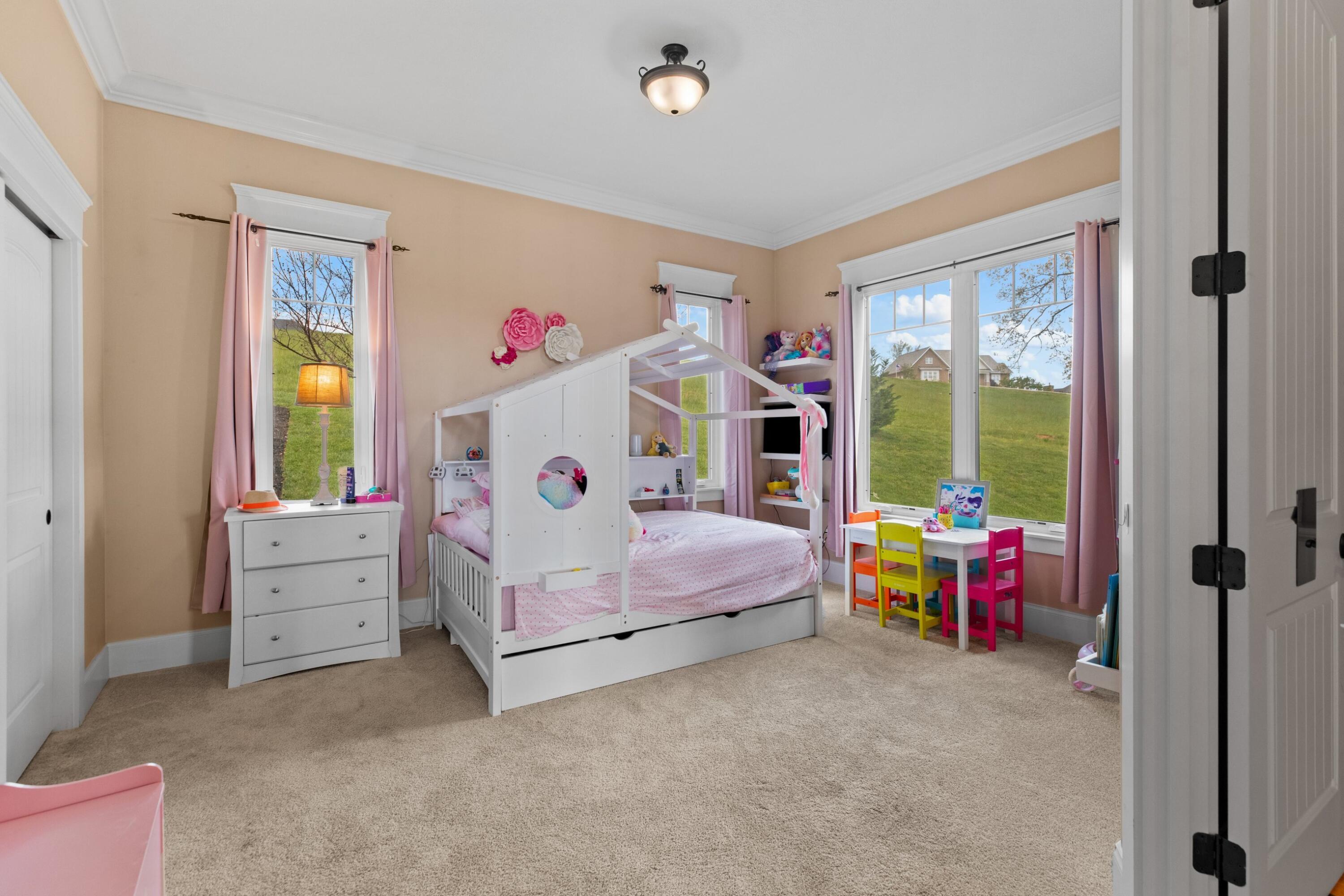 Morristown, Tennessee, 37814, United States, 4 Bedrooms Bedrooms, ,4 BathroomsBathrooms,Residential,Active,2031764