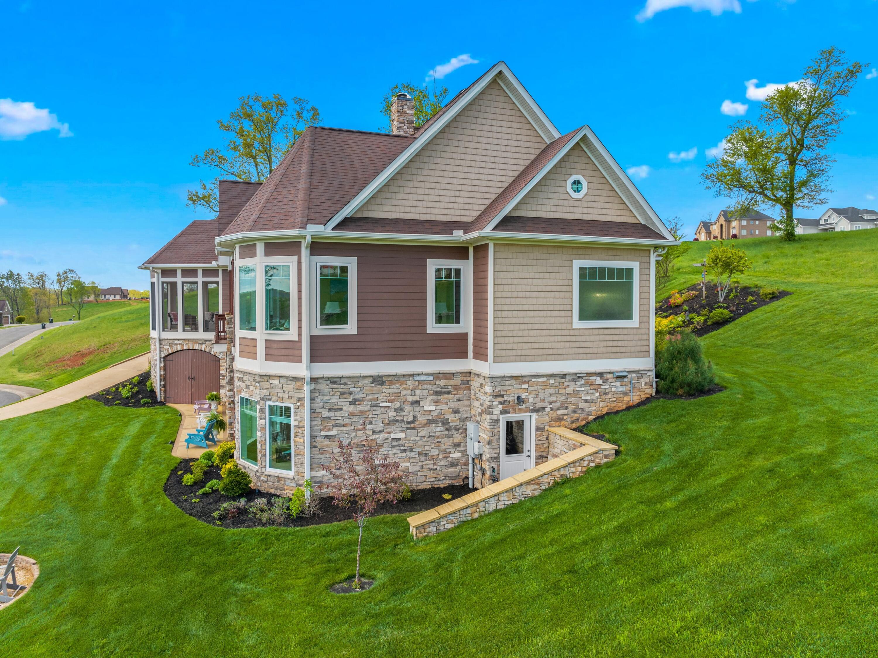 Morristown, Tennessee, 37814, United States, 4 Bedrooms Bedrooms, ,4 BathroomsBathrooms,Residential,Active,2031764