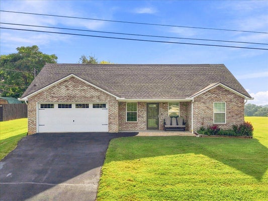 611 PRIVET DR, DANDRIDGE, TN 37725 - Image bf085694c14adee2137a8b77c5c7eeff/2107549376
