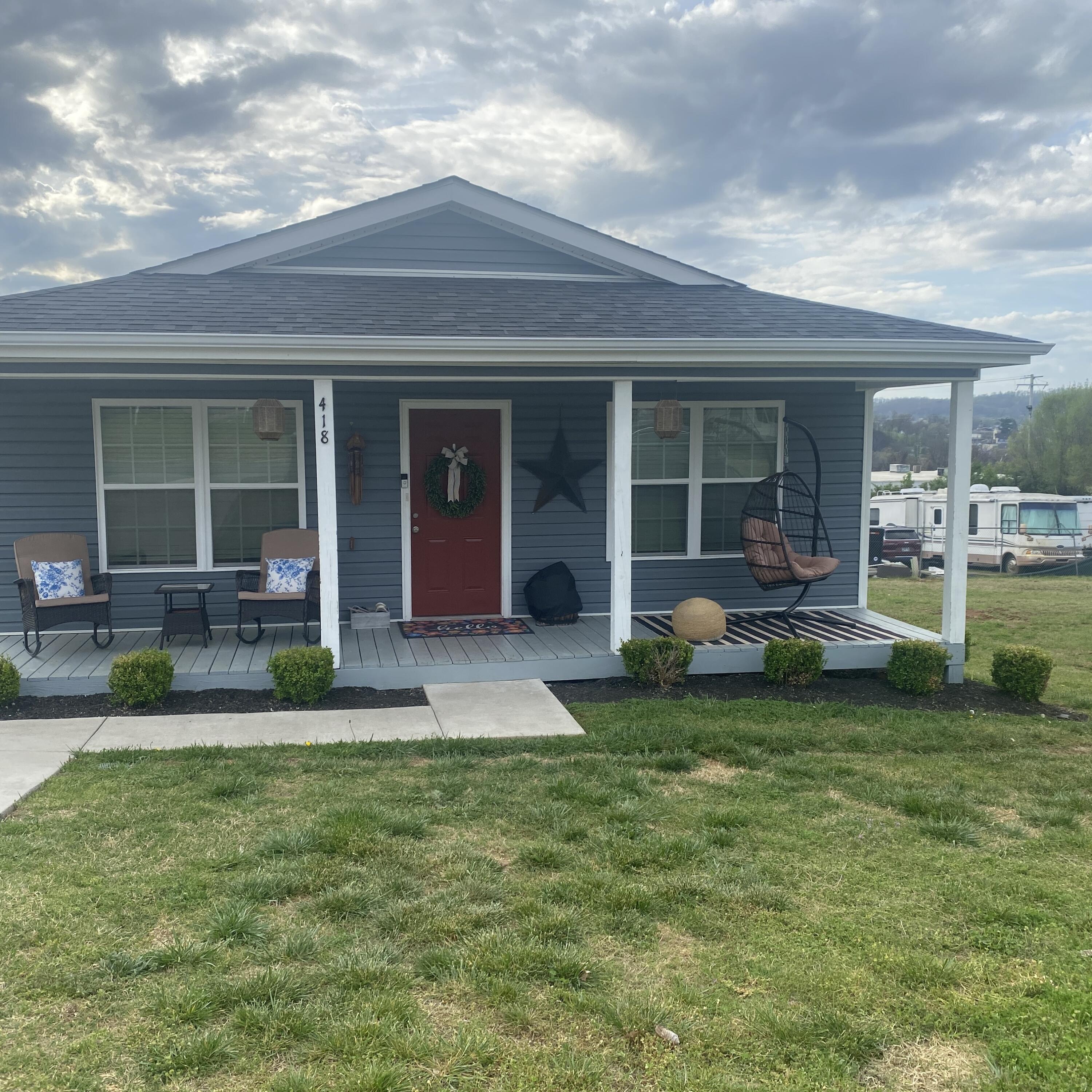 Photo 1 of 4 — 430 E Converse Street, Morristown, TN 37814