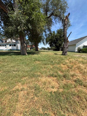 306 W 10TH ST, LARNED, KS 67550 - Image abae58b05c3c6bd647f02b0882776708/1478564127