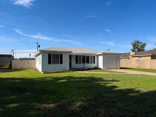 104 E 15TH ST, LARNED, KS 67550 - Image f19c6c7f23fbfcca5ceb28e08e449e1d/2501016506