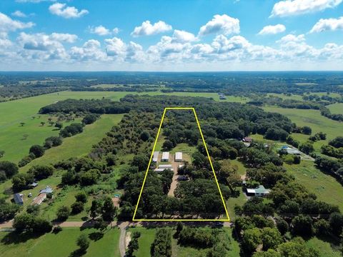Photo of 502 Peach Tree Rd, Mabank, TX 75156 (MLS # 109555)
