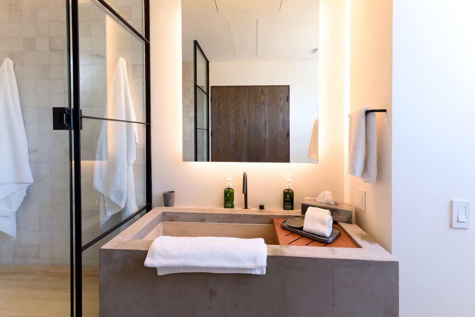 Cabo San Lucas, Mexico, 3 Bedrooms Bedrooms, ,4 BathroomsBathrooms,Residential,Active,253101